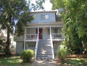 1130 Chestnut St in Chico, CA - Building Photo - Primary Photo