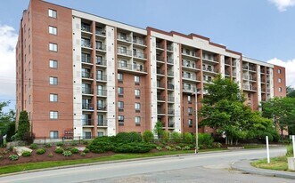 150 Quarry St, Unit E-105 in Quincy, MA - Building Photo