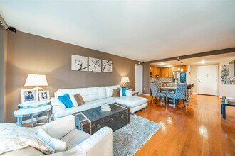 700 Grove St in Jersey City, NJ - Building Photo - Building Photo