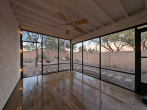 8220 W Opal Moon Ct in Tucson, AZ - Building Photo - Building Photo