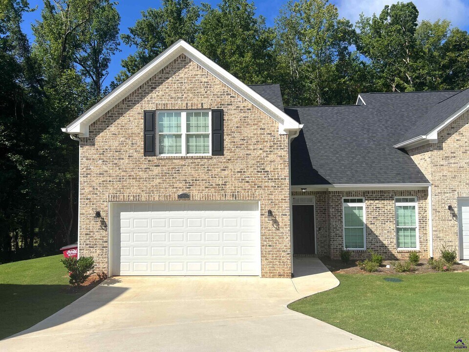 250 High Ridge Ct in Macon, GA - Building Photo