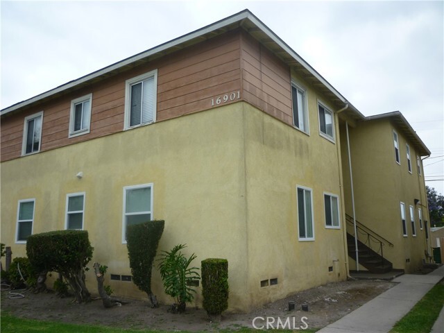 property at 16901 Crenshaw Blvd