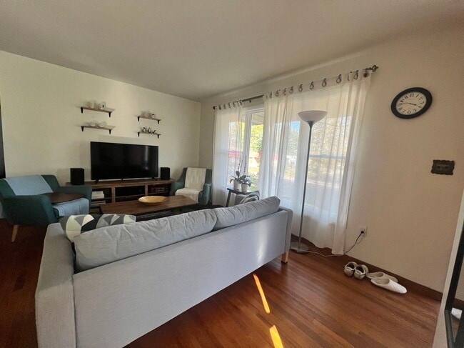 411 N Hillsdale Dr in Bloomington, IN - Building Photo - Building Photo