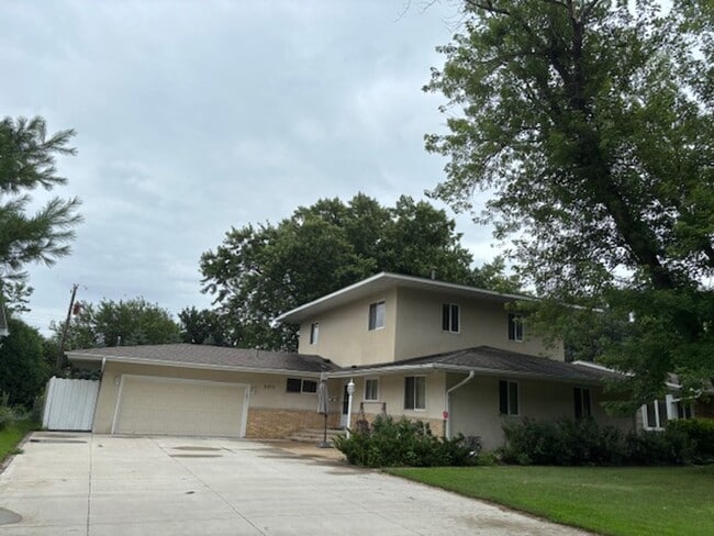 property at 2235 Quebec Ave S