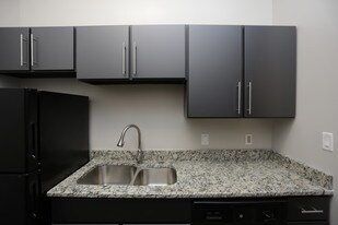 The Landings at River Market Loft & Apartments in Kansas City, MO - Building Photo