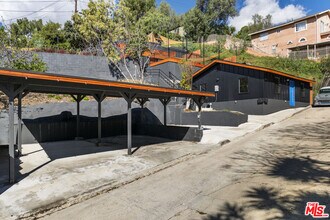 3015 Future Pl in Los Angeles, CA - Building Photo - Building Photo