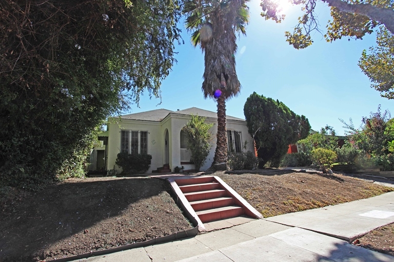 826 N Formosa Ave in Los Angeles, CA - Foto de edificio