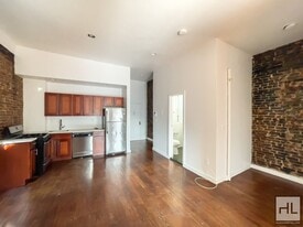 Spacious Crown Heights 2-Bed 1-Bath / Expo in Brooklyn, NY - Building Photo