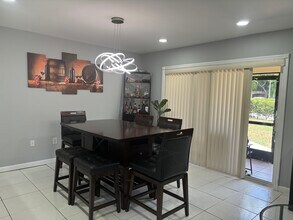 9050 NW 28th St in Coral Springs, FL - Building Photo - Building Photo