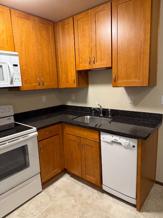 8532 Phinney Ave N in Seattle, WA - Building Photo