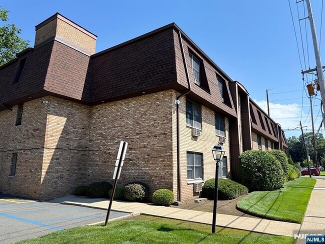 property at 25 Market St