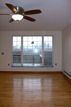 904 Morgan Branch Rd in Marshall, NC - Building Photo - Building Photo