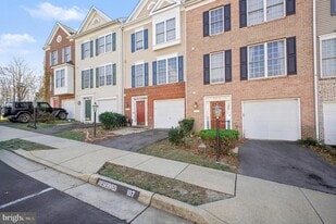 105 Galway Ln in Stafford, VA - Building Photo