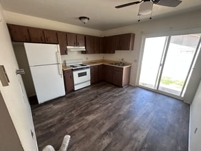 424 Wakefield St in Twin Falls, ID - Foto de edificio - Building Photo