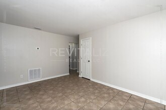 7212 Muscadine Ave in Mobile, AL - Building Photo - Building Photo