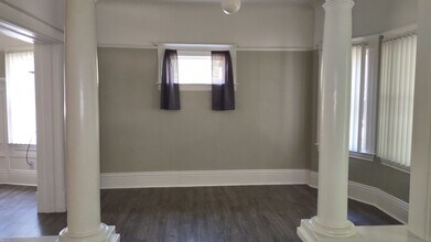 521 T St in Sacramento, CA - Building Photo - Building Photo