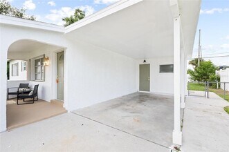 6716 81st Ave in Pinellas Park, FL - Building Photo - Building Photo
