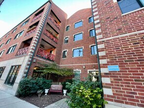 2007 W Churchill St in Chicago, IL - Building Photo - Building Photo
