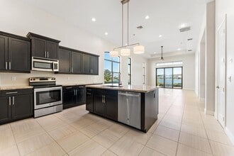 241 SE Fascino Cir in Port St. Lucie, FL - Building Photo - Building Photo