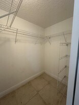 1561 Windorah Way, Unit A in West Palm Beach, FL - Building Photo