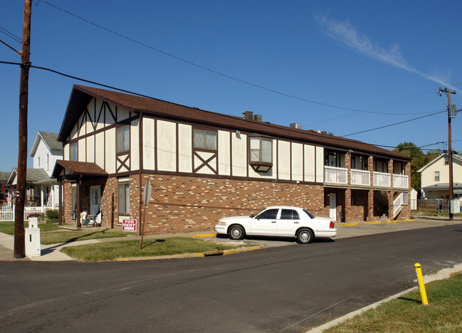 901 Chestnut St in Kenova, WV - Building Photo - Building Photo