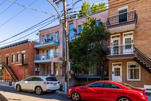 4701 Saint-Dominique Rue in Montréal, QC - Building Photo