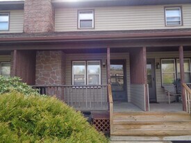 138 Adams Ln in Boone, NC - Building Photo