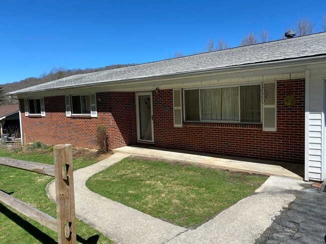 property at 312 Clint Norris Rd