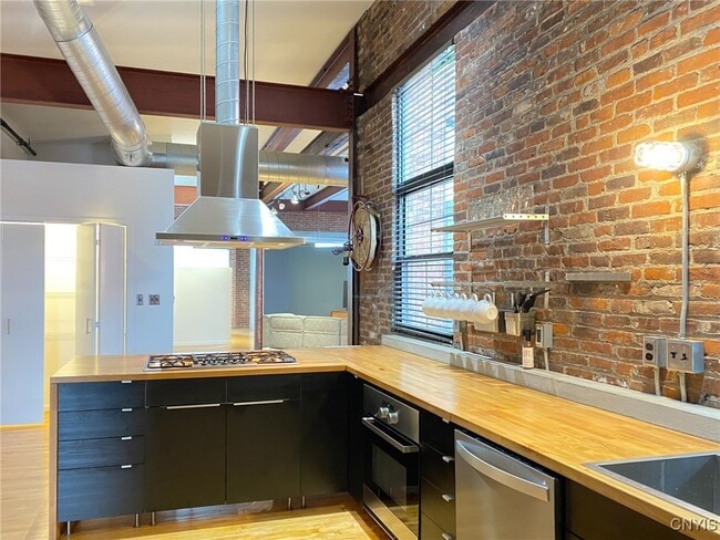 property at 412 Main St