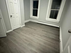 1150 Mary St, Unit 2L, Elizabeth, NJ 07201 in Elizabeth, NJ - Foto de edificio - Building Photo