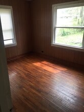 1611 E Sullenberger Ave in Malvern, AR - Building Photo - Building Photo