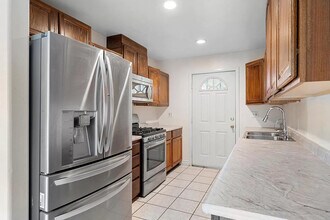 14012 Sayre St in Sylmar, CA - Building Photo - Building Photo