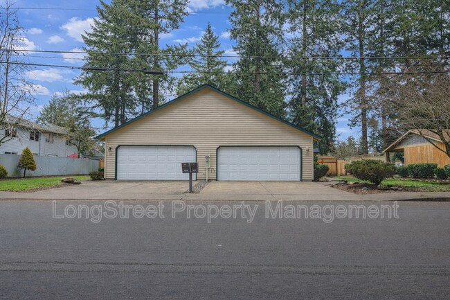 434 NE 176th Ave in Portland, OR - Building Photo - Building Photo