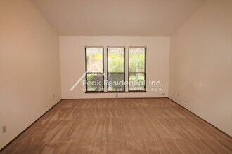 9378 Rolling Glen Ct in Orangevale, CA - Building Photo - Building Photo