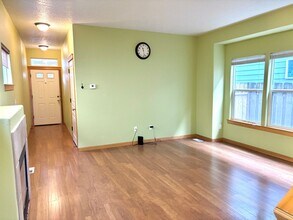 787 NE 93rd Ave in Portland, OR - Building Photo - Building Photo