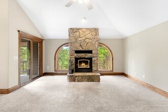 23442 Pleasant Park Rd in Conifer, CO - Foto de edificio - Building Photo