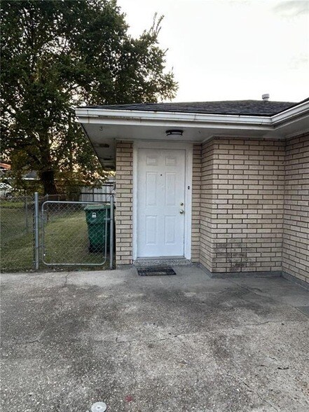5142 Mt Matterhorn Ave in Marrero, LA - Building Photo