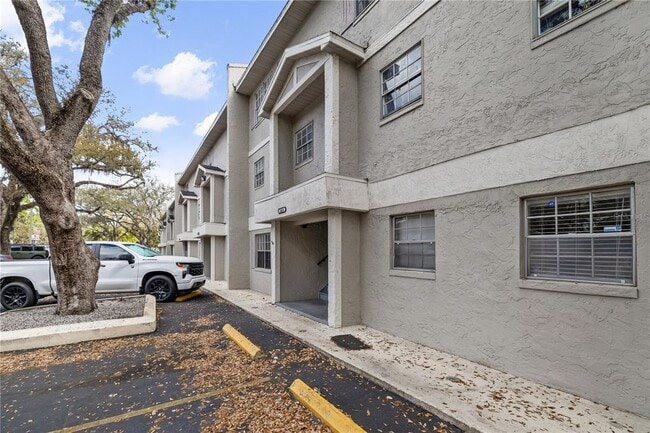 14414 Reuter Strasse Cir in Tampa, FL - Building Photo - Building Photo