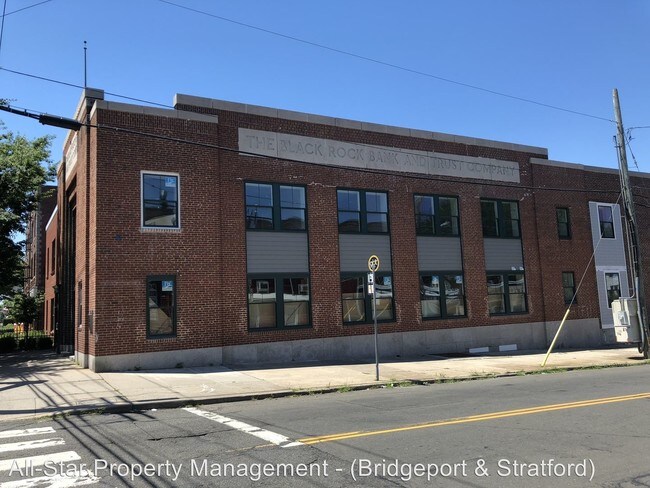2836 Fairfield Ave in Bridgeport, CT - Building Photo - Building Photo