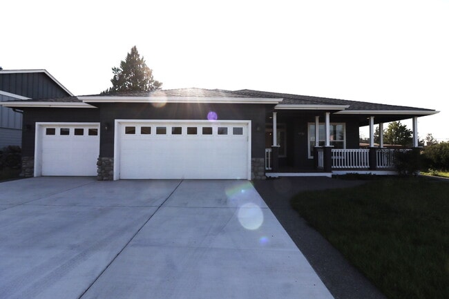 property at 3721 SW Tommy Armour Ln