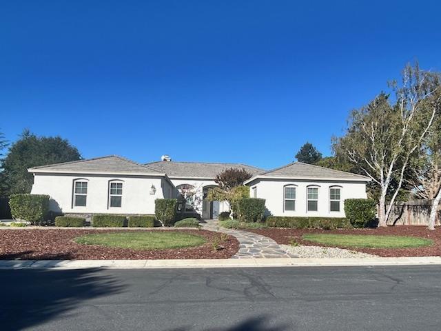 212 Vía Vaquero Sur in San Juan Bautista, CA - Building Photo - Building Photo