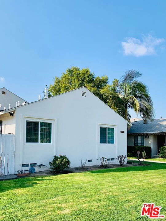 property at 6319 Fulton Ave
