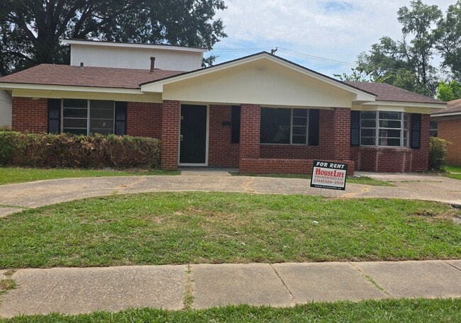 property at 625 Rainbow Dr