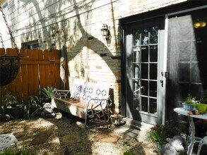 2300 Hancock Dr in Austin, TX - Building Photo - Building Photo