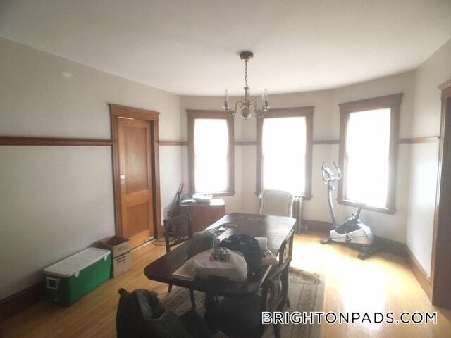 66 Perthshire Rd in Boston, MA - Building Photo - Building Photo