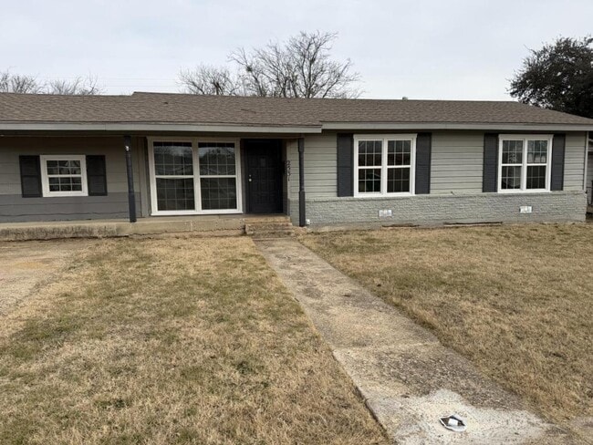 property at 2531 Powell Dr