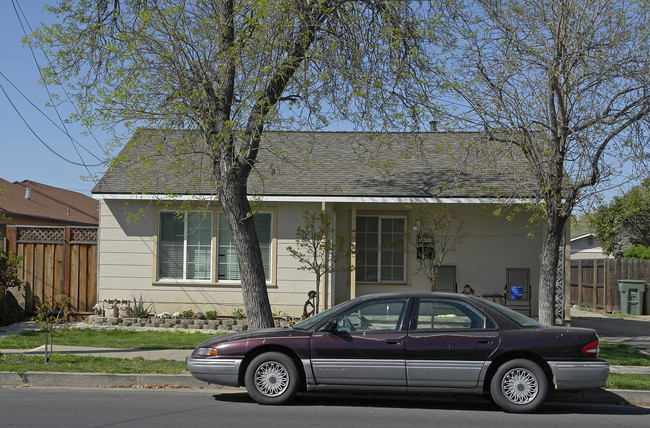 637 N L St in Livermore, CA - Building Photo - Building Photo