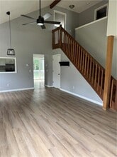 5B Coastal Ct in Westerly, RI - Building Photo - Building Photo