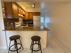 3850 NE 21st Way in Lighthouse Point, FL - Building Photo - Building Photo