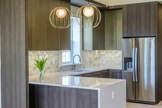 487 Palisade Ave in Jersey City, NJ - Building Photo - Building Photo